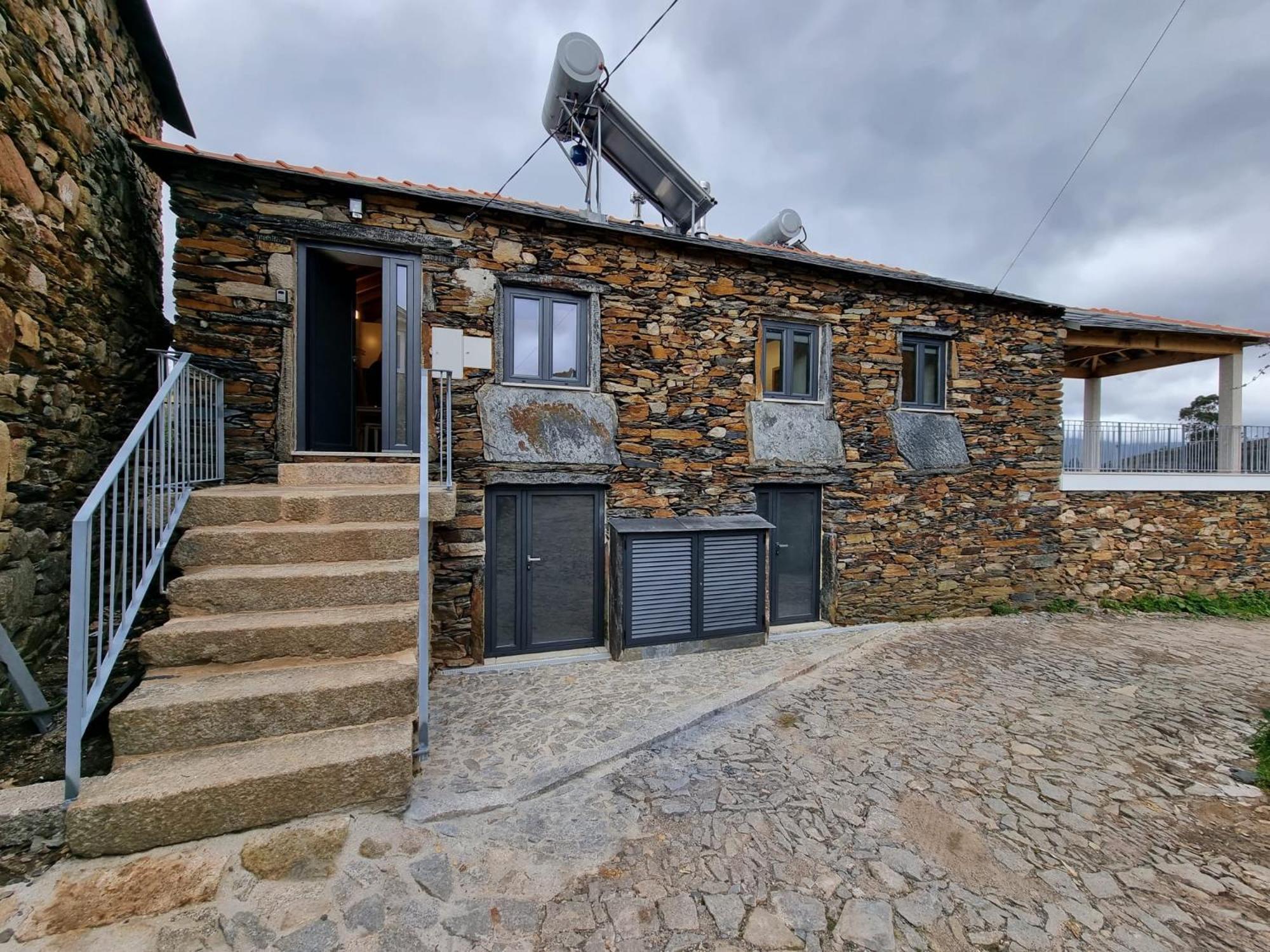 Casa De Baixo Studios Arouca Quarto foto